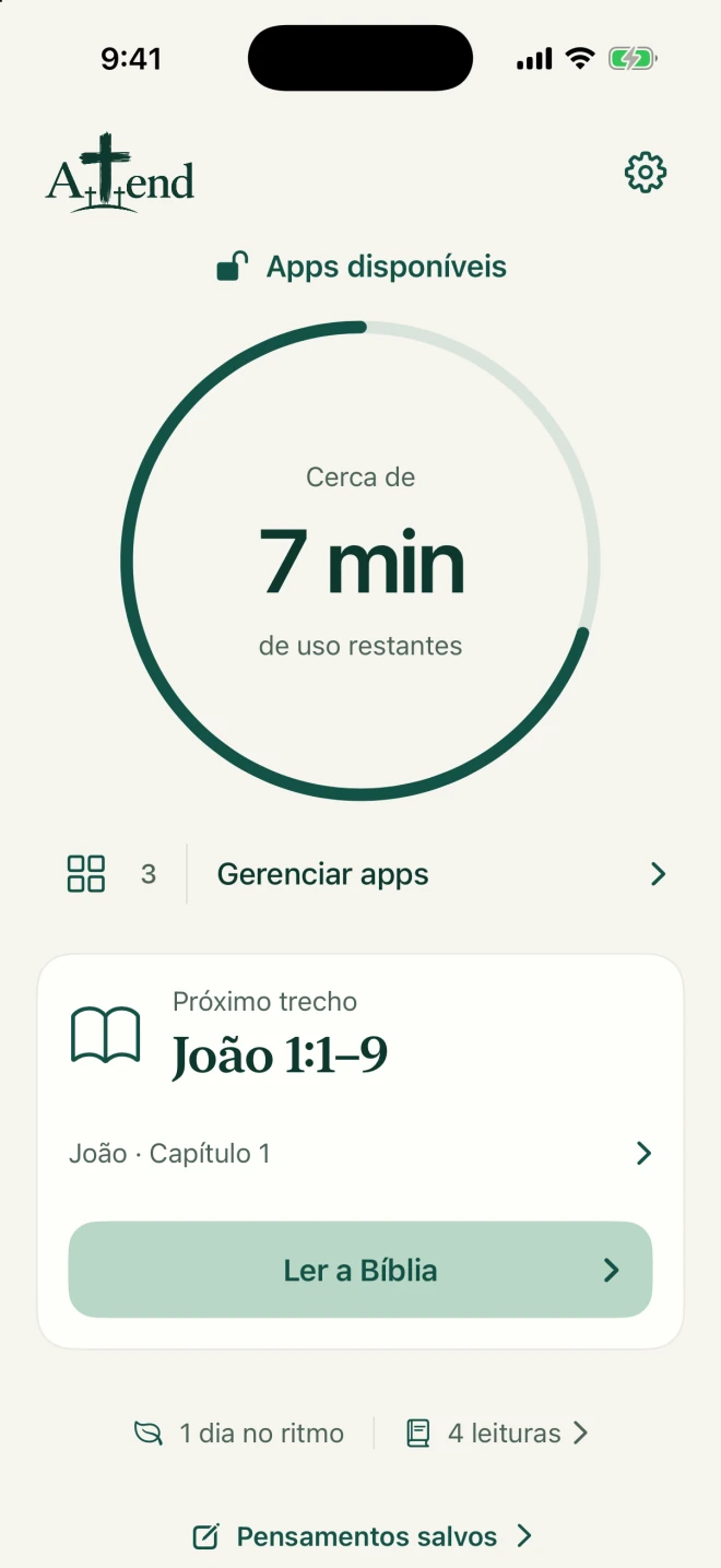 Tela inicial do Attend com um indicador de acesso aos apps, a próxima passagem bíblica e pensamentos salvos.